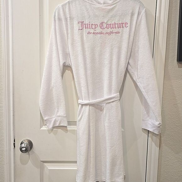 Juicy Couture Signature Logo Terry Robe & Headband Set - Picture 5 of 7